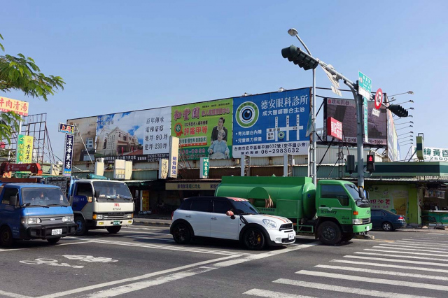 N-0213E-台南市北區和緯路vs中華北路，鄰近好市多